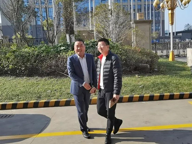 新春伊始，龍灣區(qū)空港管委會領(lǐng)導(dǎo)率隊蒞臨集團(tuán)走訪慰問